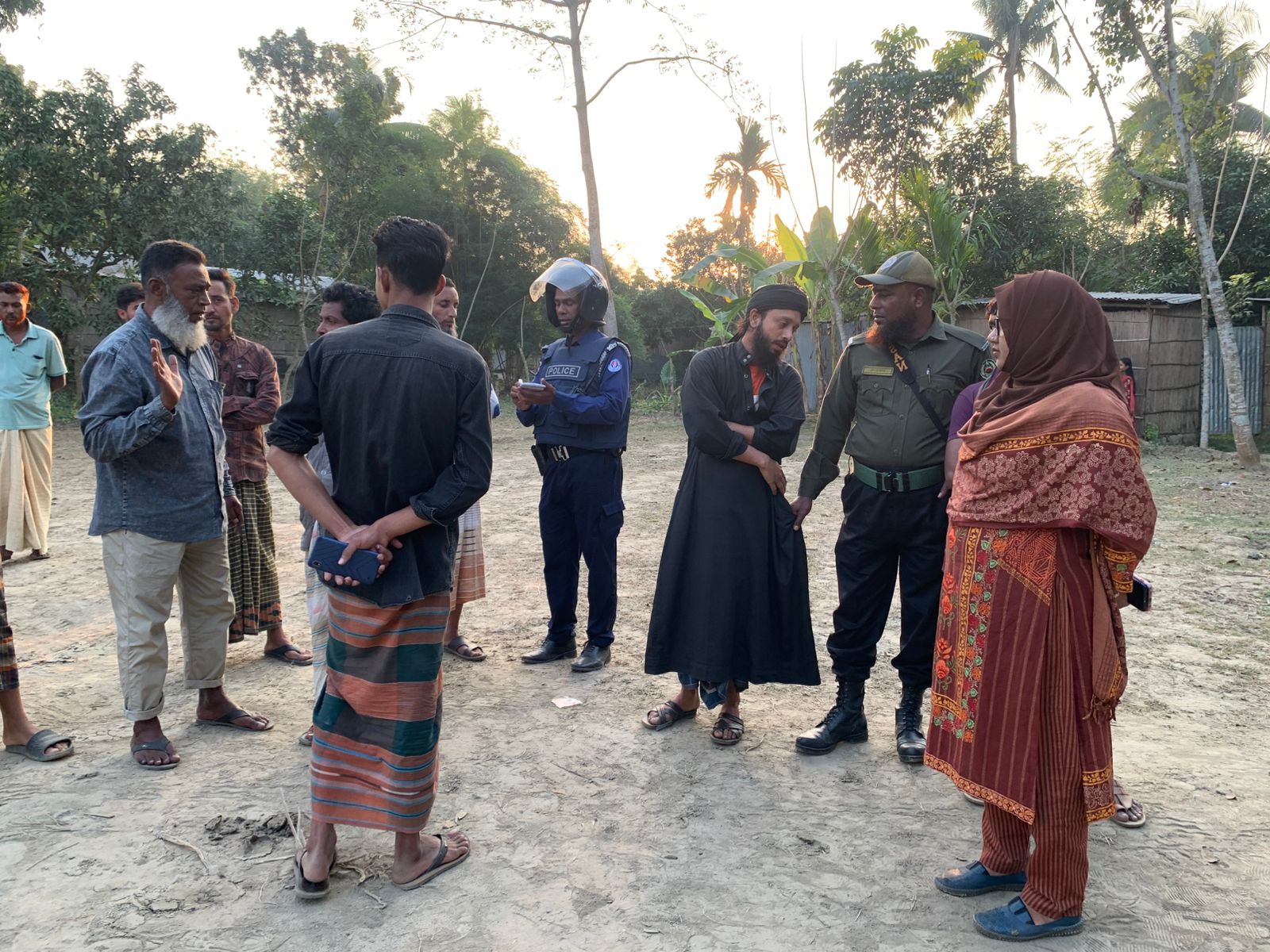 বড়াইগ্রামে অবৈধভাবে নদীর পাড়ের মাটি কেটে বিক্রি করার দায়ে ১ লক্ষ টাকা জরিমানা 