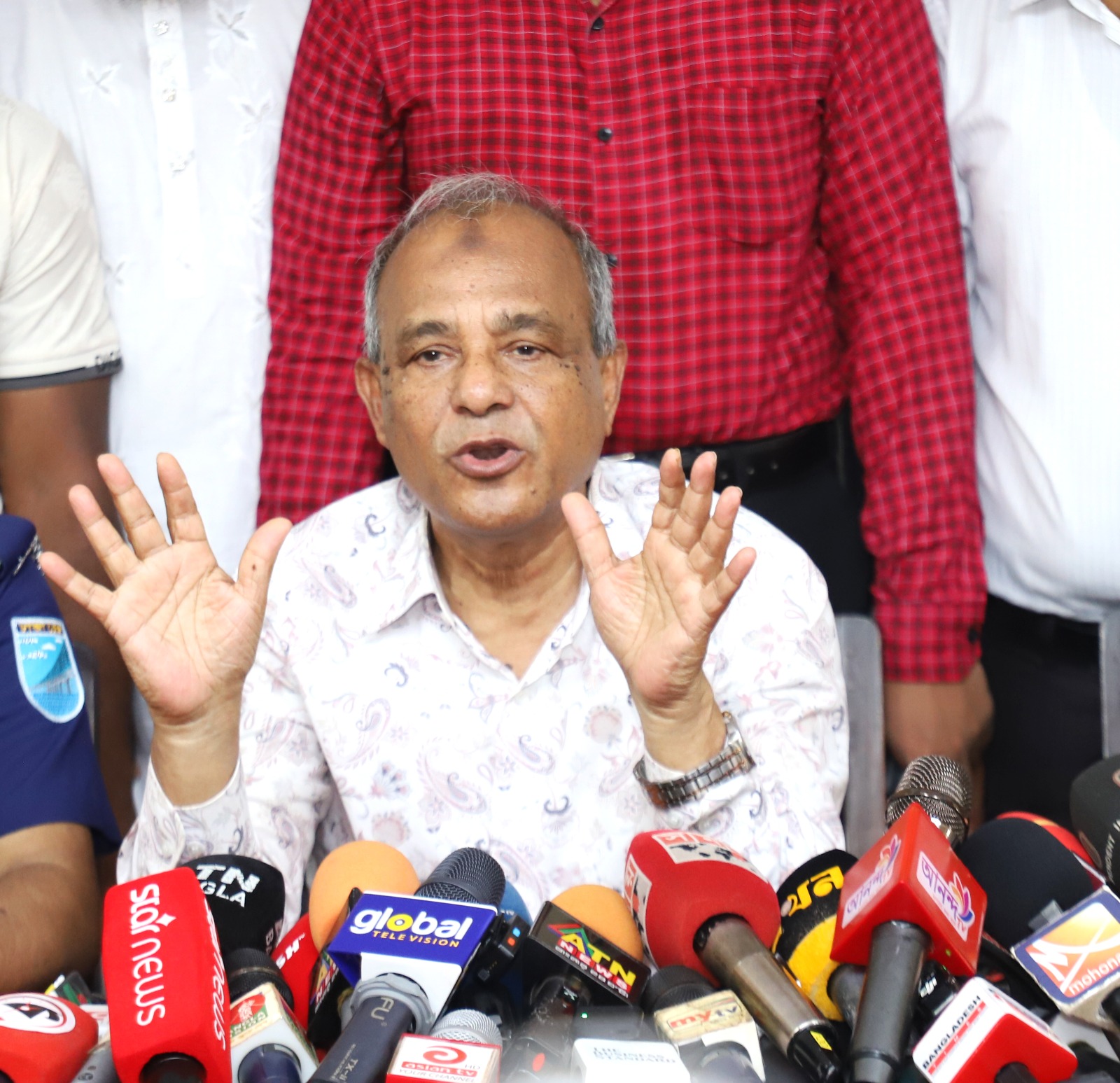 আগামী জাতীয় নির্বাচনে তরুণ ভোটারদের জন্য আলাদা বুথ থাকবে