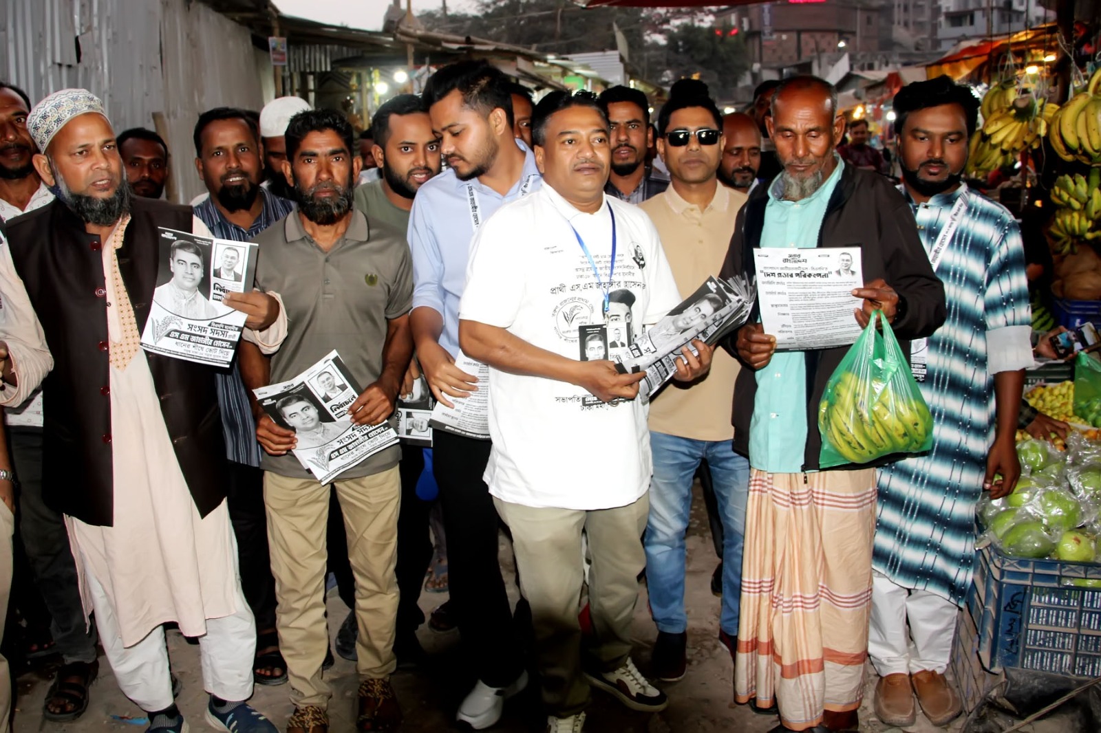 তুরাগে ধানের শীষের পক্ষে গণসংযোগে ব্যস্ত আব্দুর রহমান ভুলু