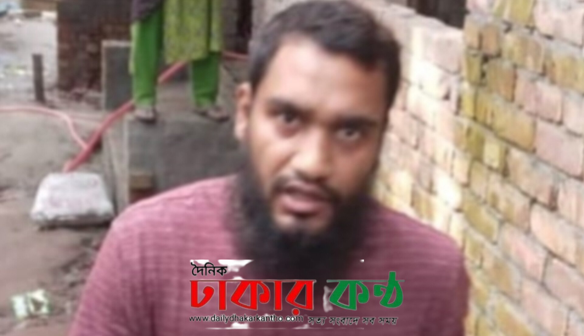 রূপসায় ধর্মীয় শিক্ষকের তাণ্ডবে ভাই ও পরিবারের ওপর অমানুষিক নির্যাতনের অভিযোগ উঠেছে