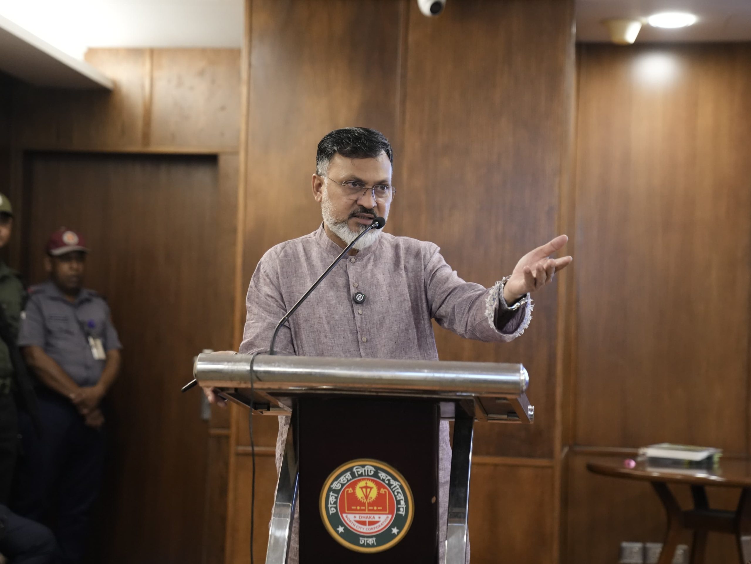 পথচারীদের নিরাপত্তার জন্য ফুটপাত দখলমুক্ত করার কাজ শুরু করেছি — ডিএনসিসি প্রশাসক