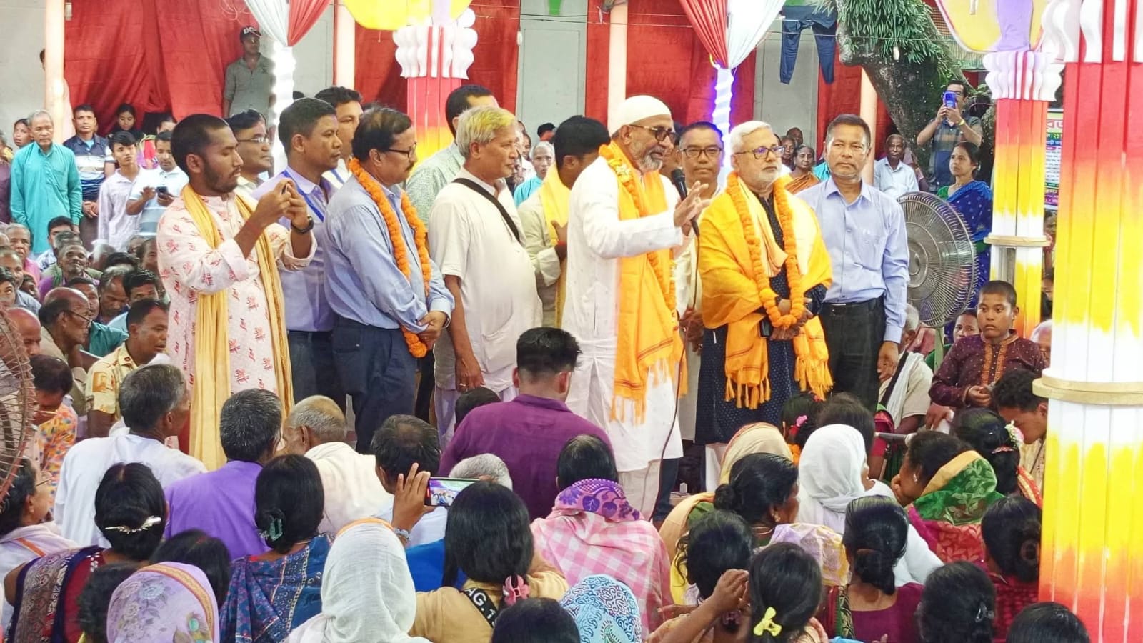 ঐতিহাসিক কান্তজীউ মন্দিরে মহোৎসব-হুইপ আখতারুজ্জামান মিয়া ও এমপির মনজুরুল ইসলাম-এর পরিদর্শন