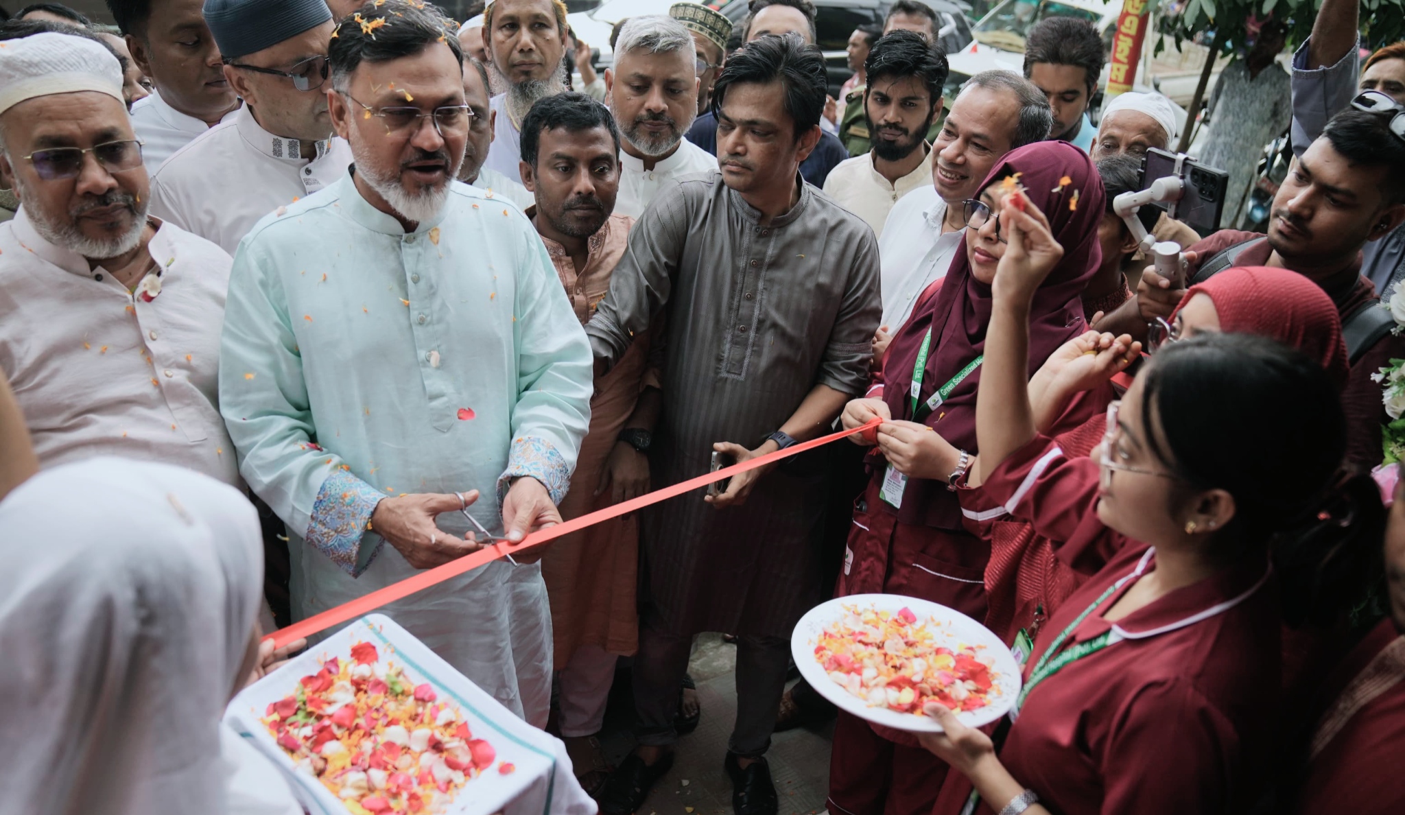 শেওড়াপাড়ায় গ্রীন স্পেশালাইজড হাসপাতালের উদ্বোধন ডিএনসিসি প্রশাসক: হাসপাতাল থাকবে হাসপাতালের মতো, সেবা থাকবে সেবার মতো